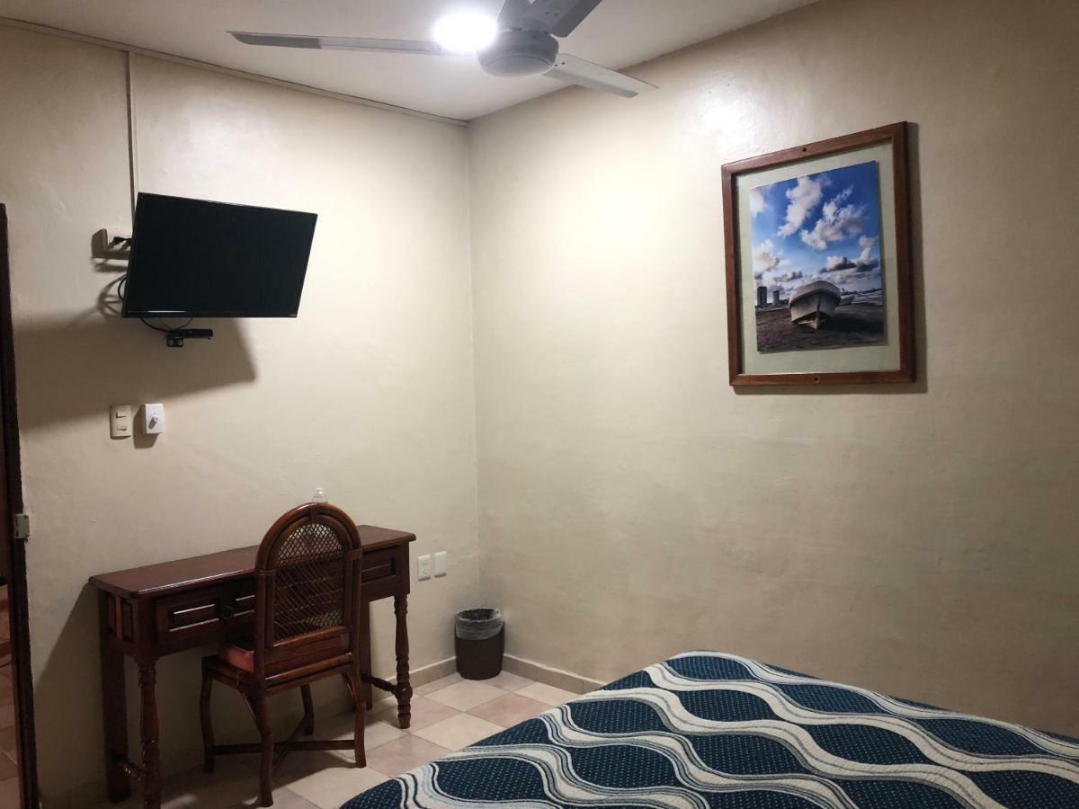 Hotel El Faro Malecon Веракрус Экстерьер фото